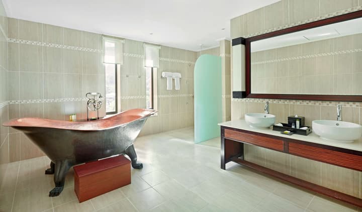DoubleTree by Hilton Seychelles - Allamanda Resort & Spa