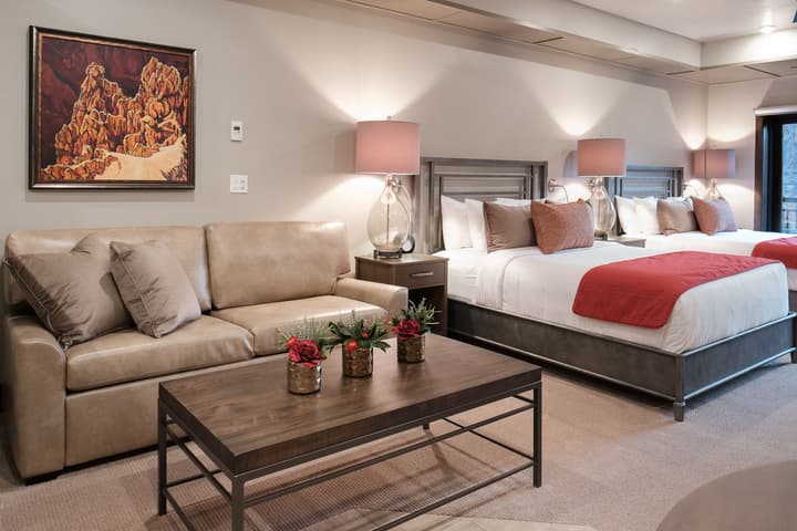 Cable Mountain Lodge