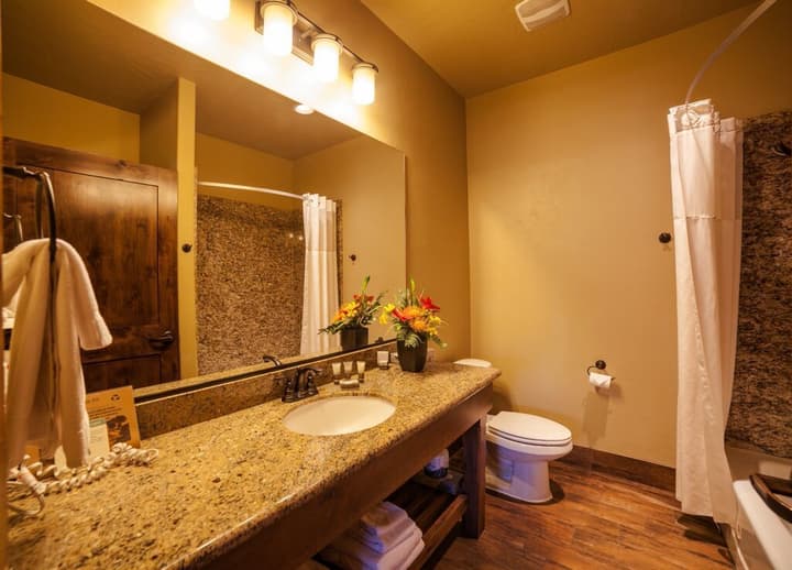 Cable Mountain Lodge