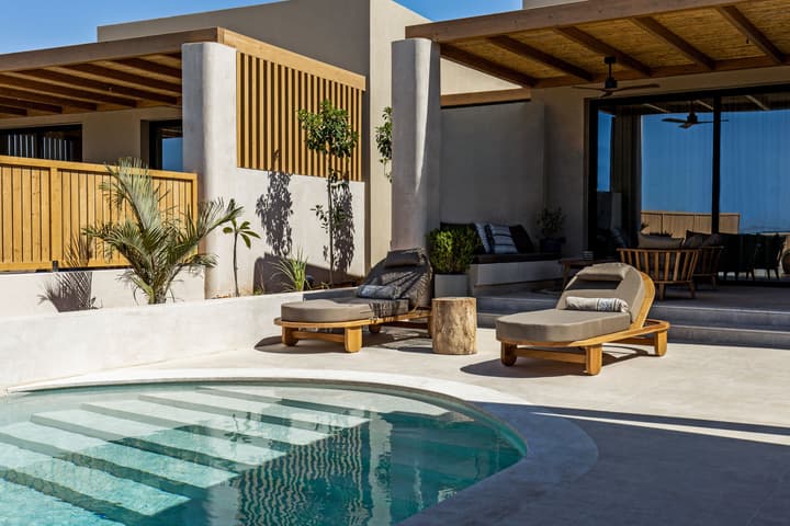 Unique Blue! Resort and Villas Adults Only