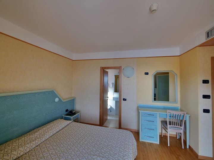 Hotel Mondial