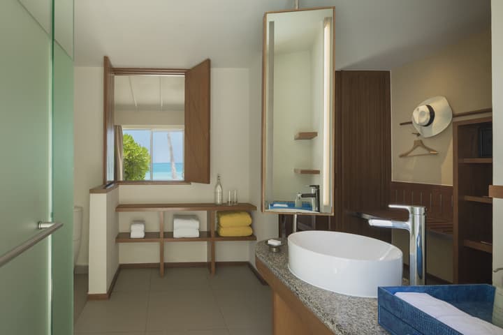 Centara Ras Fushi Resort & Spa Maldives