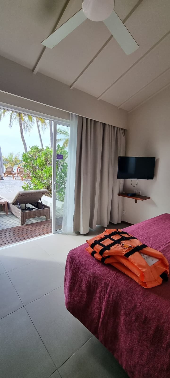 Centara Ras Fushi Resort & Spa Maldives