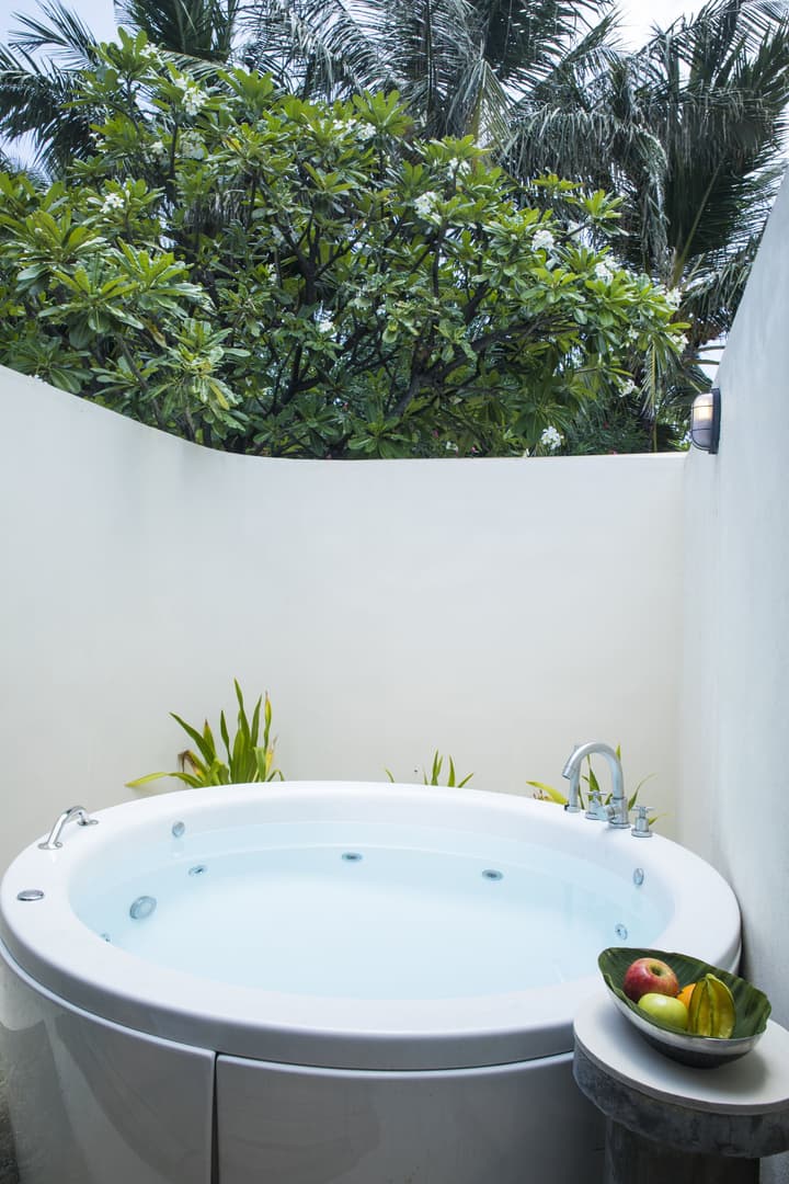 Centara Ras Fushi Resort & Spa Maldives