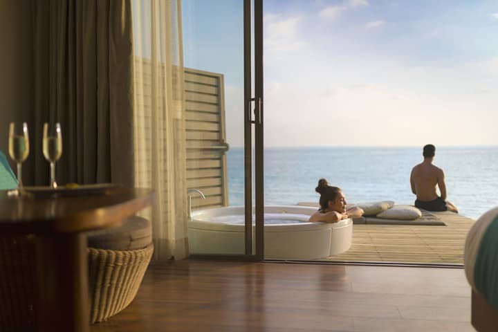 Centara Ras Fushi Resort & Spa Maldives