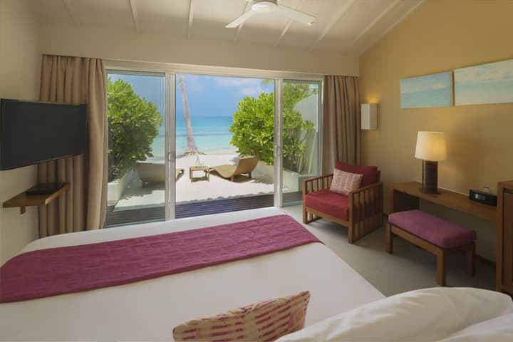 Centara Ras Fushi Resort & Spa Maldives