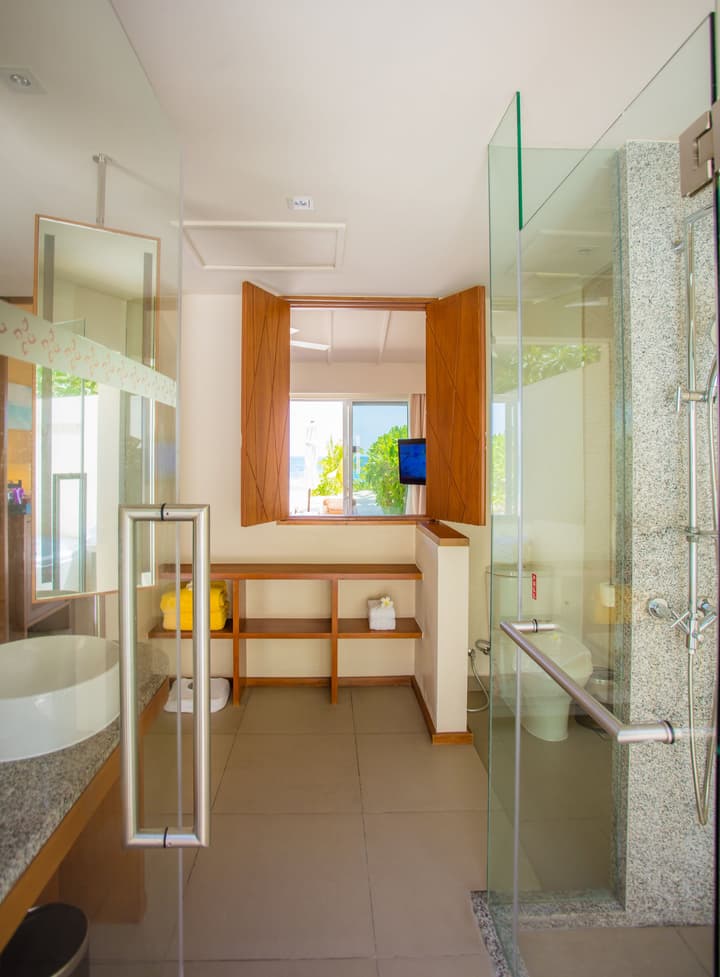Centara Ras Fushi Resort & Spa Maldives