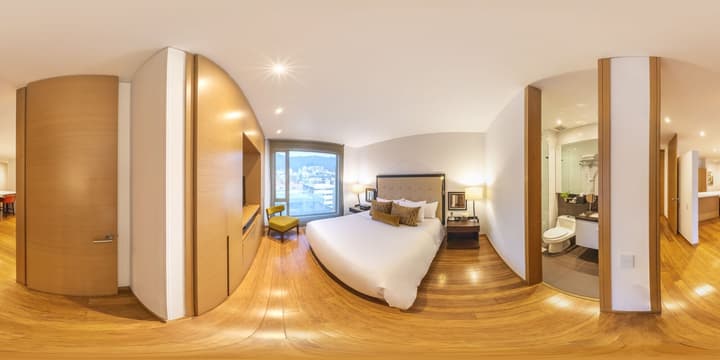 93 Luxury Suites & Residences