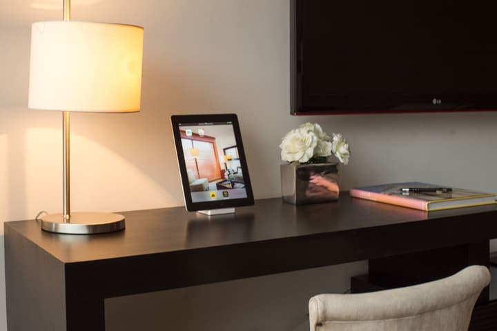 93 Luxury Suites & Residences