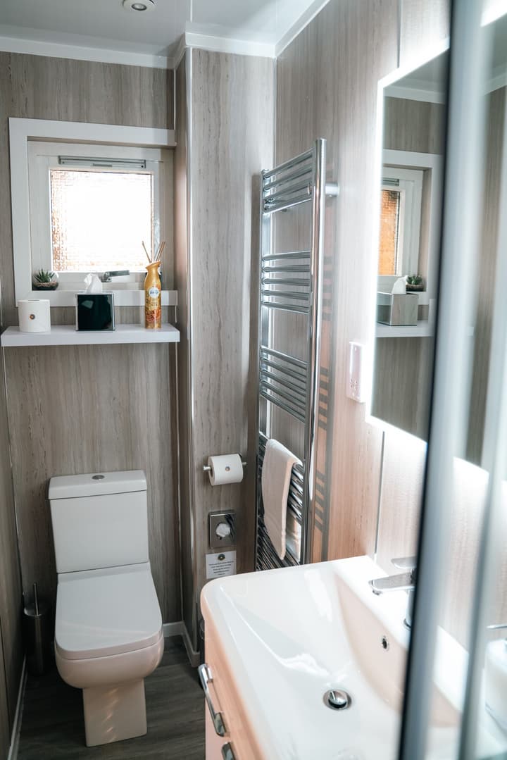 Eriskay Guest House and Aviemore Glamping