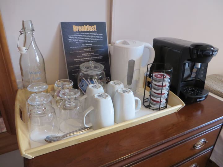 Eriskay Guest House and Aviemore Glamping
