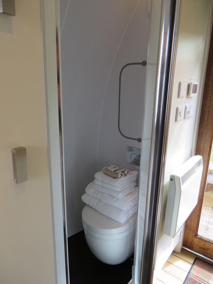 Eriskay Guest House and Aviemore Glamping