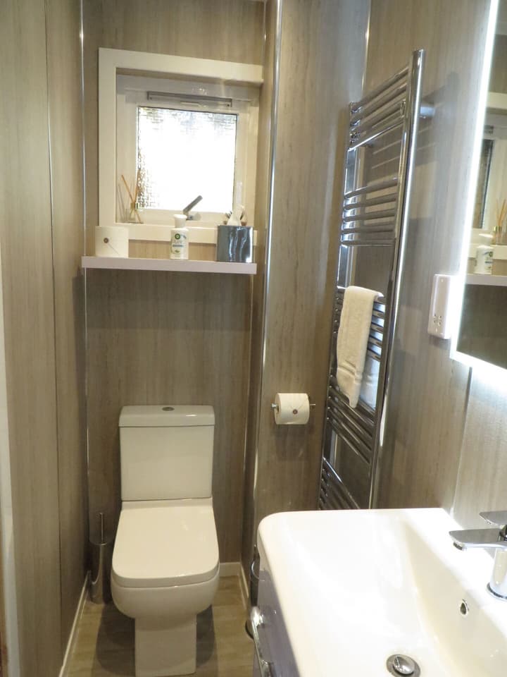Eriskay Guest House and Aviemore Glamping