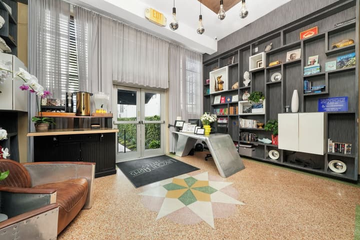 Lincoln Arms Suites