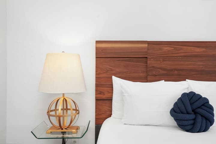 Lincoln Arms Suites