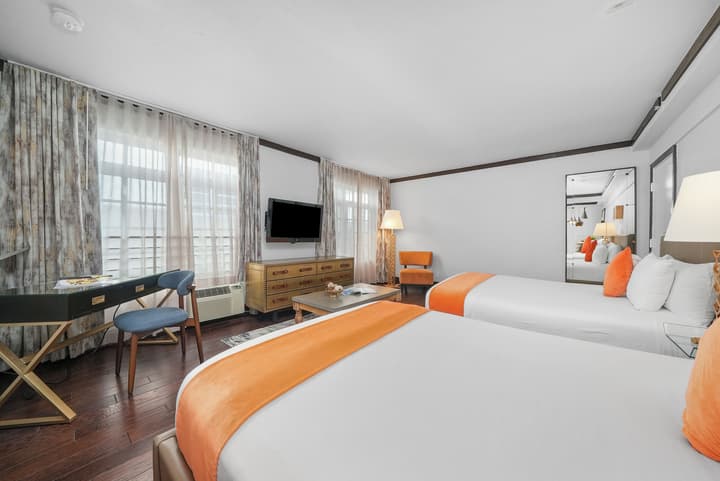 Lincoln Arms Suites
