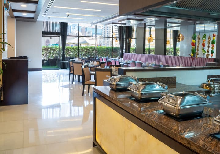 Movenpick Hotel Apartments Al Mamzar Dubai