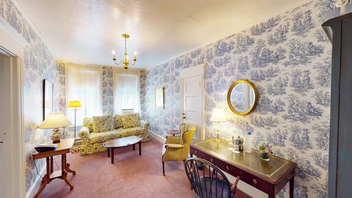 The Red Lion Inn
