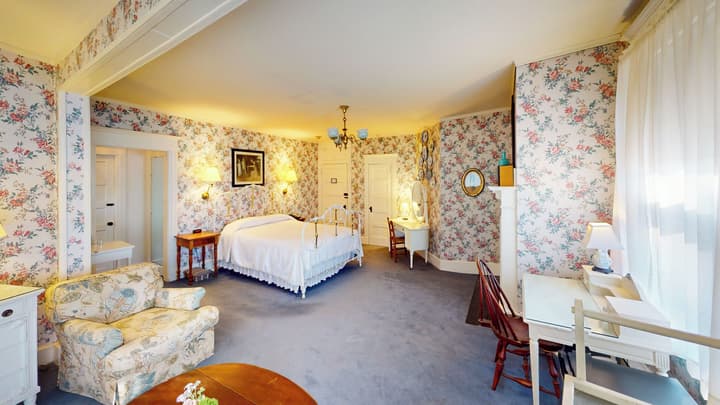 The Red Lion Inn