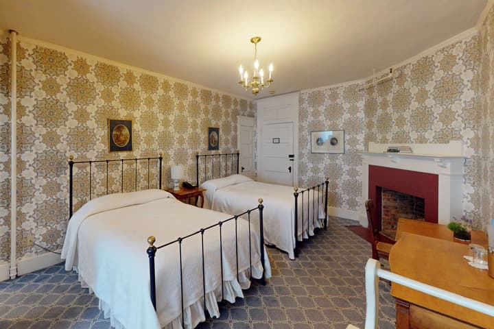 The Red Lion Inn
