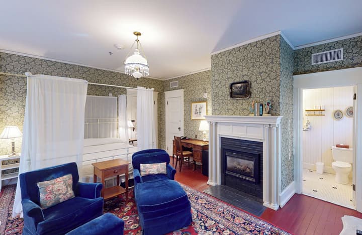 The Red Lion Inn