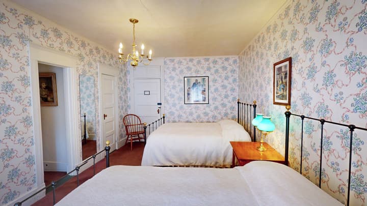 The Red Lion Inn