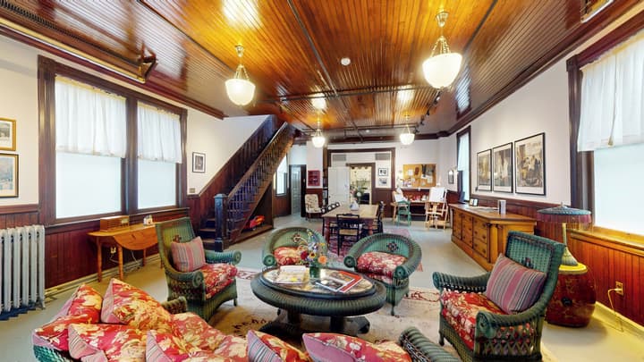 The Red Lion Inn