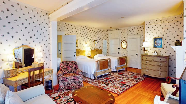 The Red Lion Inn