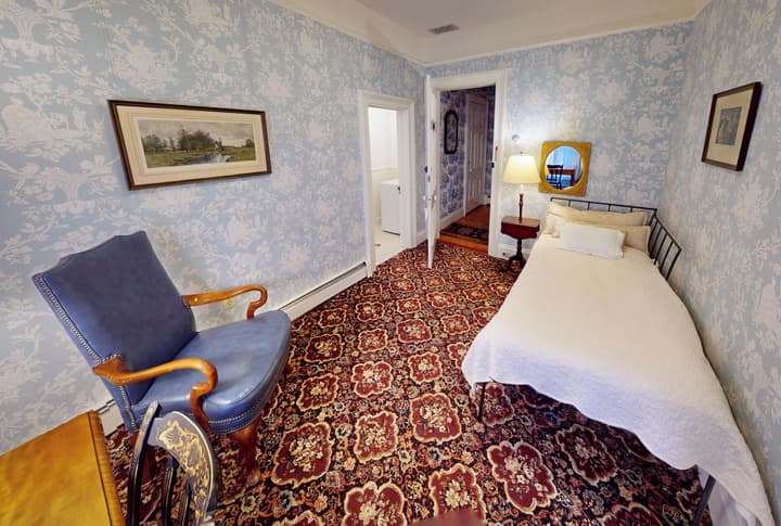 The Red Lion Inn