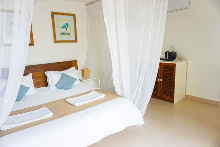 Dhow Inn Boutique Hotel