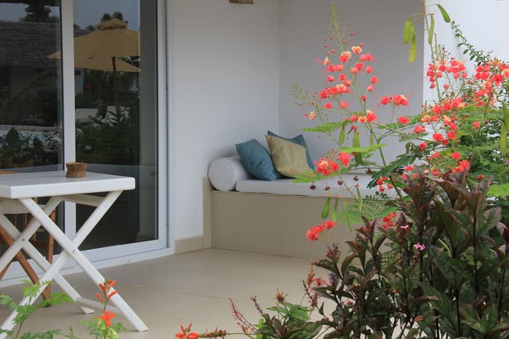 Dhow Inn Boutique Hotel