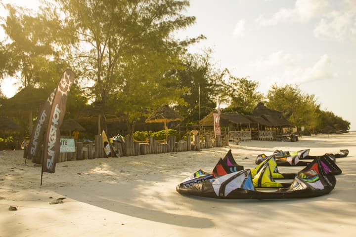 Dhow Inn Boutique Hotel