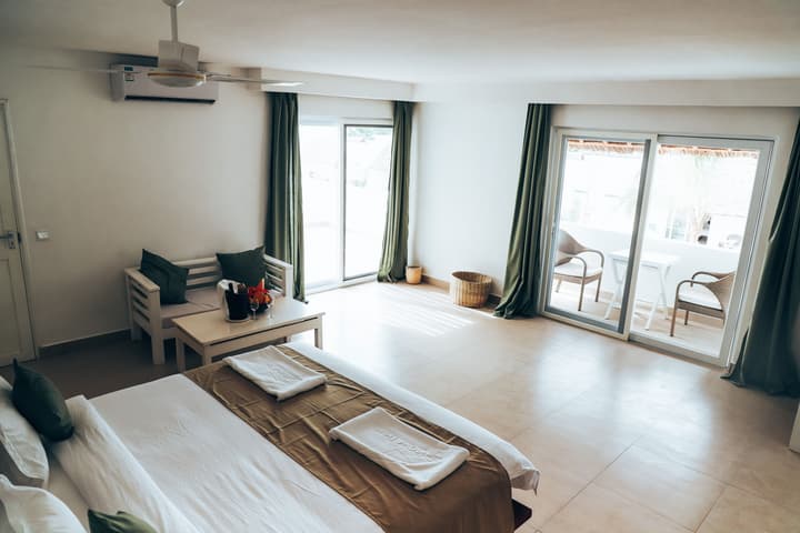 Dhow Inn Boutique Hotel