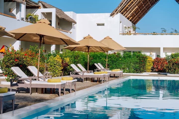Dhow Inn Boutique Hotel