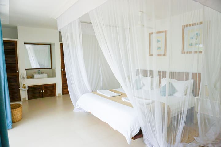 Dhow Inn Boutique Hotel