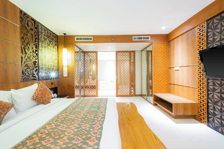 VOUK Hotel & Suites