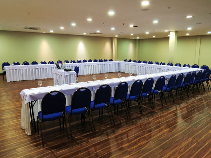 Hotel Intercity Manaus
