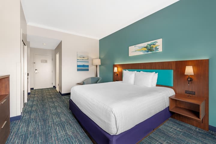 Best Western Plus Miami Airport North Hotel & Suites