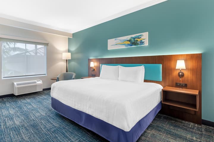 Best Western Plus Miami Airport North Hotel & Suites