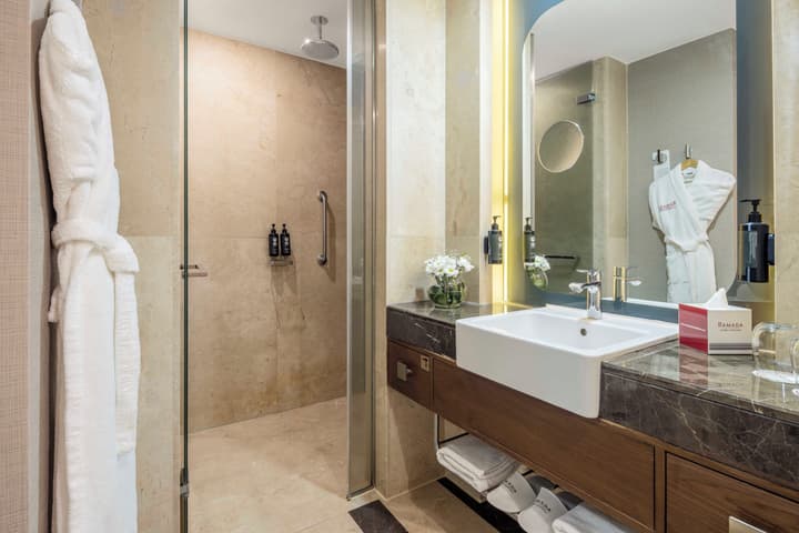 Ramada Plaza by Wyndham Istanbul Tekstilkent