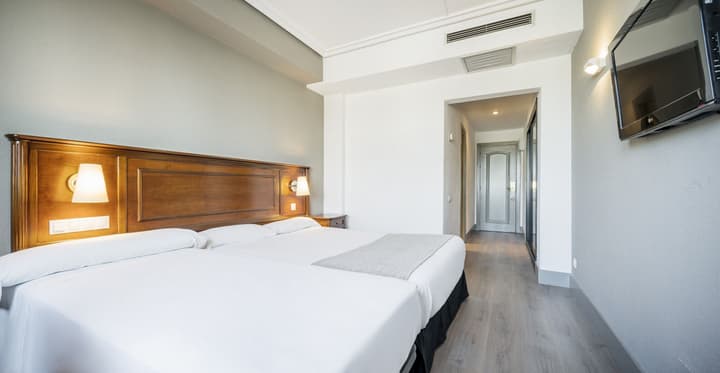 Hotel ILUNION Las Lomas