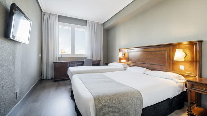 Hotel ILUNION Las Lomas
