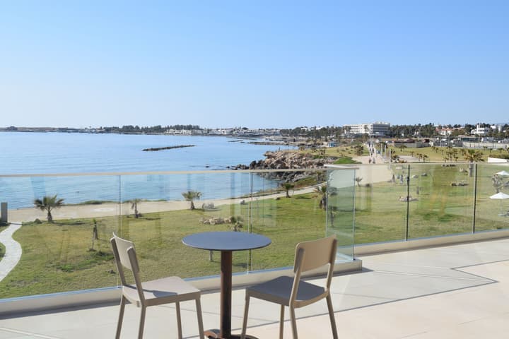 Amphora Hotel & Suites