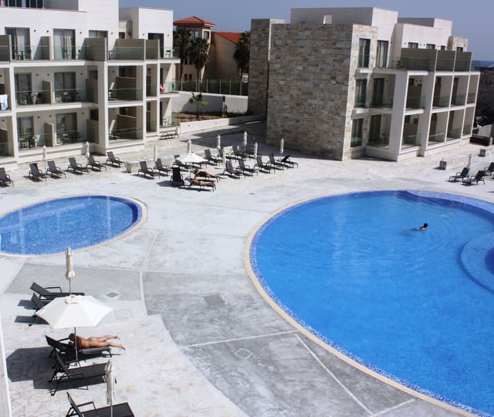 Amphora Hotel & Suites