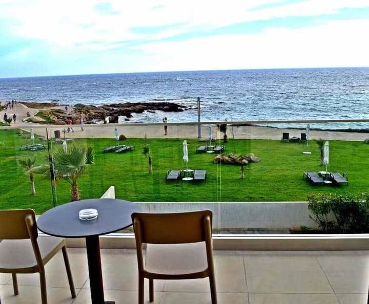 Amphora Hotel & Suites