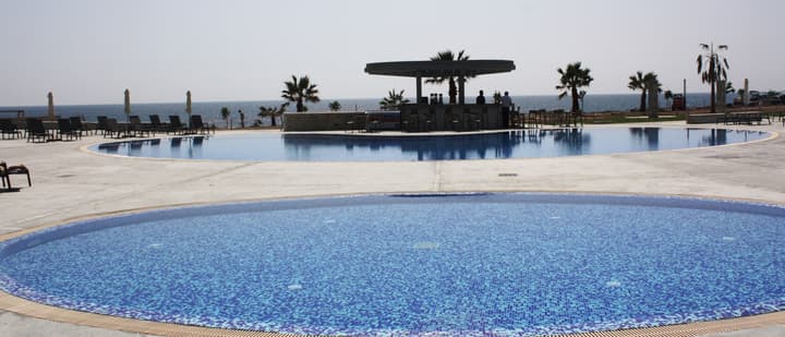 Amphora Hotel & Suites