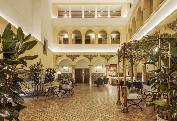 Hotel ILUNION Mérida Palace