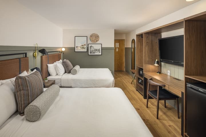 River Canyon Lodge