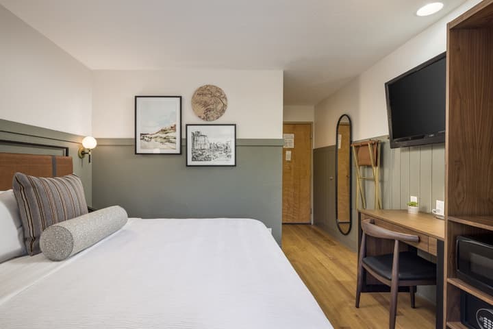 River Canyon Lodge