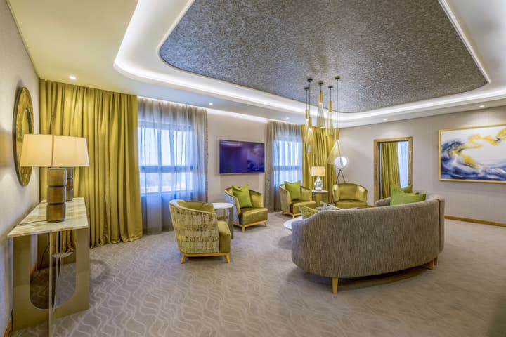 Radisson Hotel and Convention Centre OR Tambo Airport